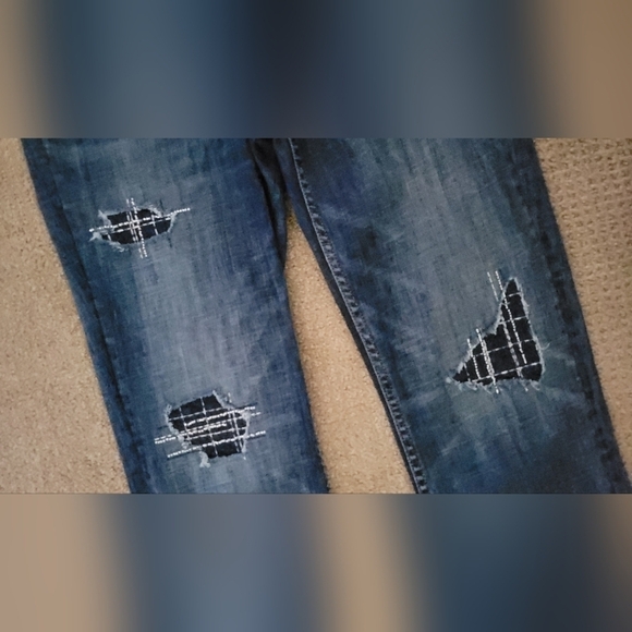 White House Black Market Women's High Rise Slim Ankle Patch Embroidered Jeans - Picture 3 of 7